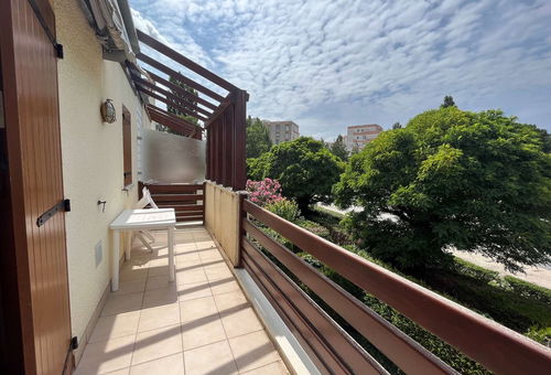 This apartment located in a small residence just 300 meters from the...