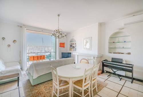 Wonderful 3 bedroom overlooking the old port