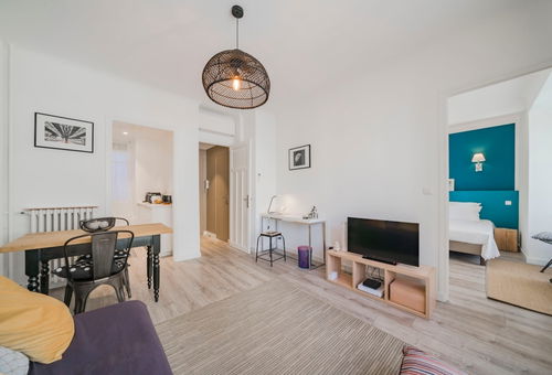 Appartement 2 pièces rénové dans le centre-ville de Cannes