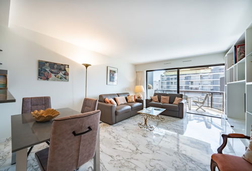 Superb two bedrooms apartment in Cannes
