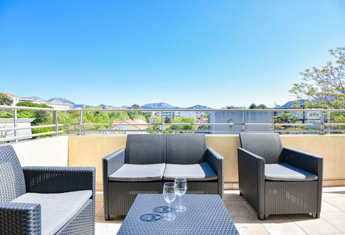 Avec ascenseur d'une belle résidence sécurisée. 