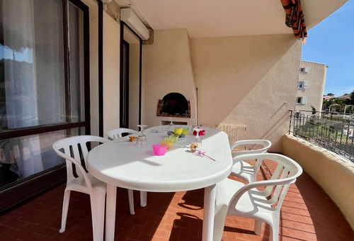 Cavalaire sur Mer (83) - 3 rooms 3 rooms - approximately 49 m2 - 5 people