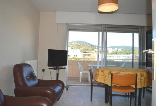 Cavalaire (83) - Center - Les Palmiers Residence 2-room apartment - 62...