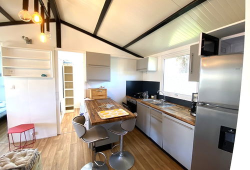 Chalet located in a 4-star campsite with 2 swimming pools,...