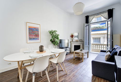 Apartment 2 bedroom Nice