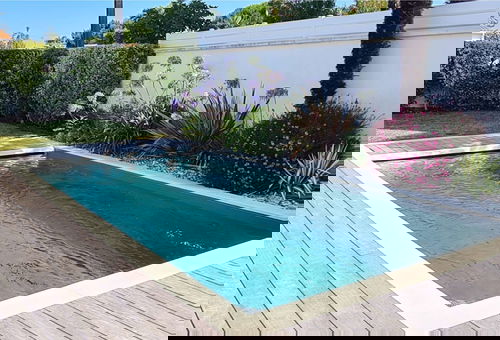 Maison pour 5 personnes avec piscine, Wifi, proche de Royan.