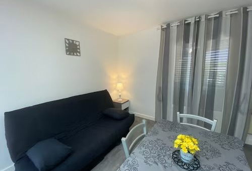 MORIANI PLAGE Air-conditioned apartment near the sea 4 to 5 people