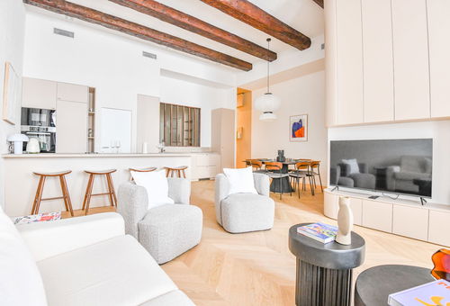 Prestigious apartment with a nice sea view, very close to les Halles and le...