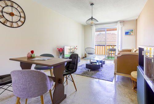 Apartment 2 bedroom Nice