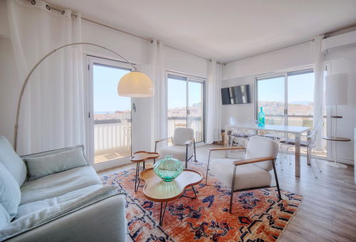 Air Conditioning & Terrace with sea view.