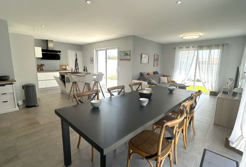 BARBATRE (85) Ile de Noirmoutier - Southern sector
4-room house -...