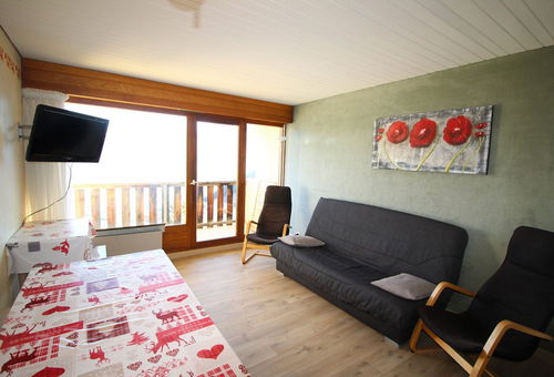 Comfortable well-equipped duplex, rénovated in 2020,  with a double bed bedroom