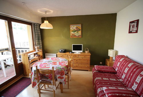 Comfortable and nicely decorated studio in ski to door residence
