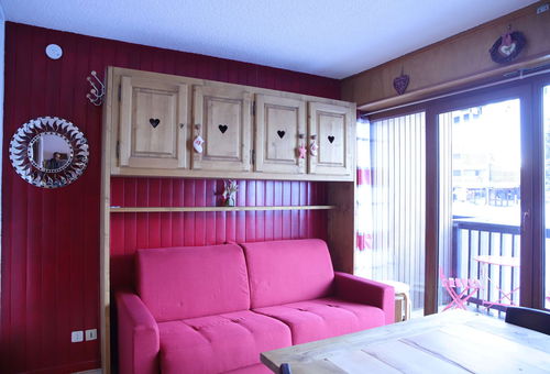 Nice and convenient studio in ski to door residence