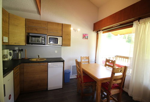 Comfortable studio with a mezzanine. Superb view on the slopes