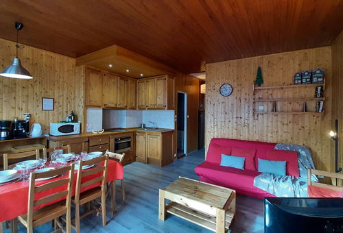 Montgenèvre (05) Pan Flute Family accommodation 50m² - 6 people 
