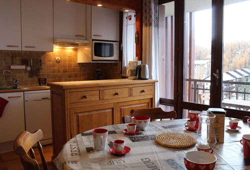 Vars Les Claux (05) - Resort center - Residence Center Vars Apartment...