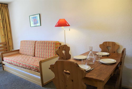 Vars Les Claux (05) Resort center - L&#39;Eyssina Residence Studio apartment...