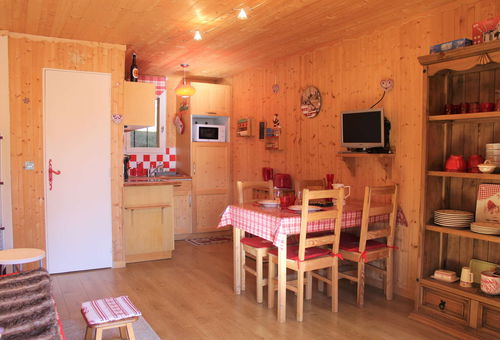 Vars Les Claux (05) - Le Sandrina residence - Resort center Apartment...