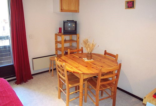 Vars Sainte Marie (05) - Les Colchiques Residence - close to slopes and...
