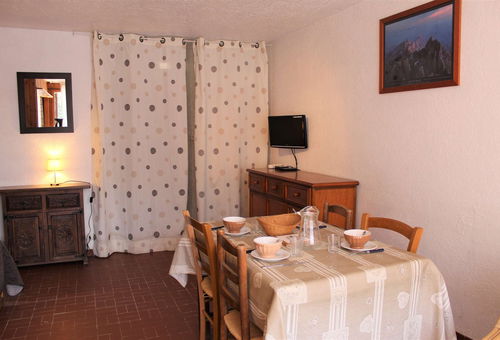 Vars Les Claux (05) - Residence Centre Vars - Resort center Apartment...