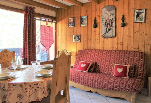 Vars Les Claux (05) - Les Marmottons Residence - Top of resort Apartment...