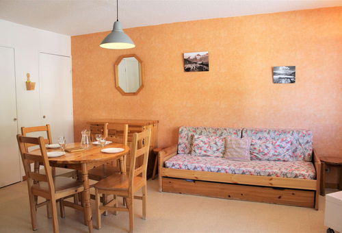 Vars Les Claux (05) - Ski Soleil Residence - Resort center Apartment...
