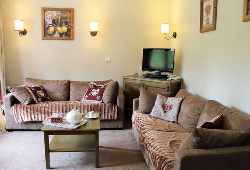 Vars Les Claux (05) - Resort center - Point Show sector - Residence...