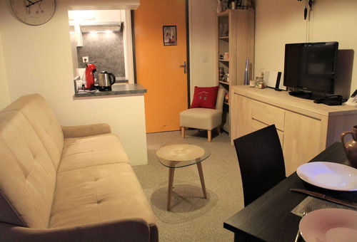 Vars Les Claux (05) - Resort center, Point Show sector - Residence Le...