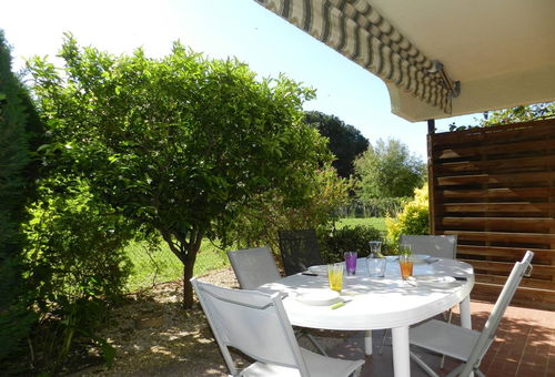  Le Lavandou (83) - The Grand Garden - The Parks of Lavandou Apartment 2...
