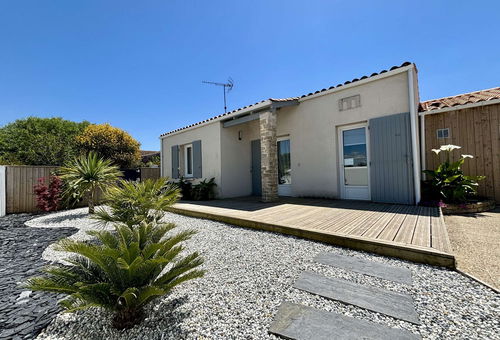 Saint Pierre d’Oléron (17) – Centre de l'île
Maison 3 pièces - 84 m² environ...
