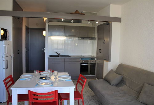 Port-la-Nouvelle (11) - Beach district - Les Girelles Residence Apartment...