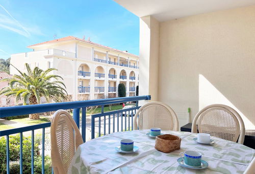 Le Lavandou (83) - Grand Jardin district - Residence Le Domaine...