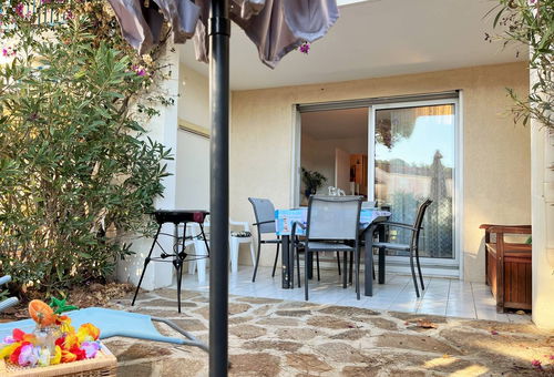 Le Lavandou (83) - Grand Jardin district - Le Domaine residence...