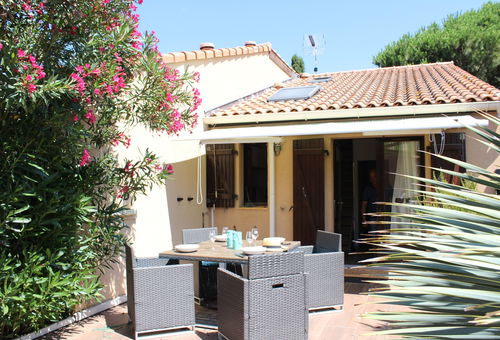 Gruissan (11) - Grazel area - Les Amandines residence 2-room pavilion...