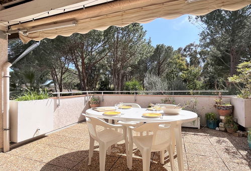 CAVALIERE (83) - QUARTIER DU GOLF - RESIDENCE LES TERRASSES DE CAVALIERE 
...