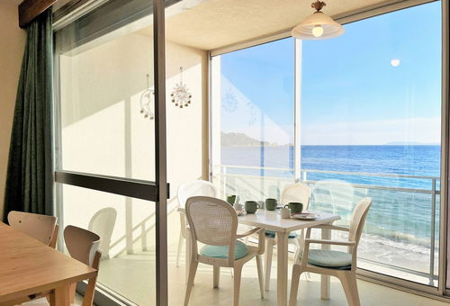 LE LAVANDOU - CAVALIERE (83) - RESIDENCE NEPTUNE 2-room apartment - 50...