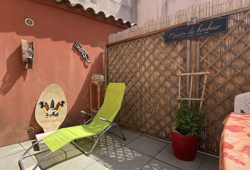 Gruissan (11) - VILLAGE AREA - Le Centre Residence 3-room apartment ...