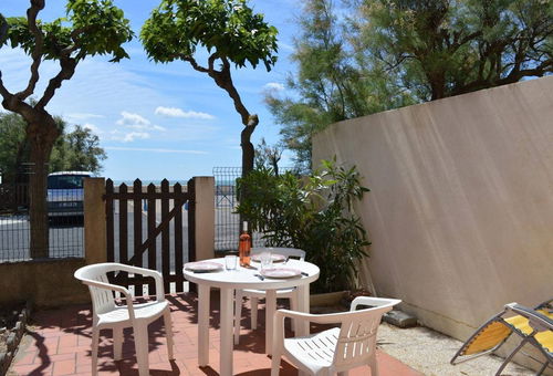 Saint Pierre la Mer (11) - Port district - Rue des Goelettes Apartment...