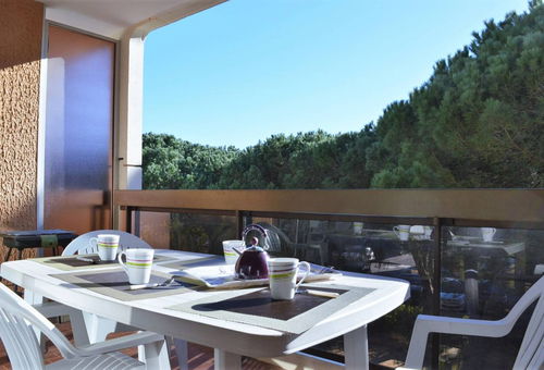BORMES LES MIMOSAS - LA  FAVIERE (83) - RESIDENCE LA MER
Appartement cabine...