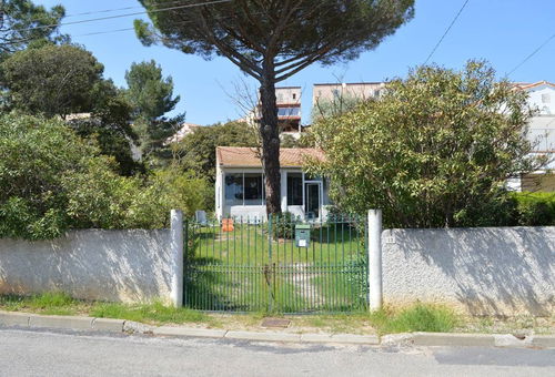 Saint Pierre la Mer (11) - Center District - Avenue de la Clape...