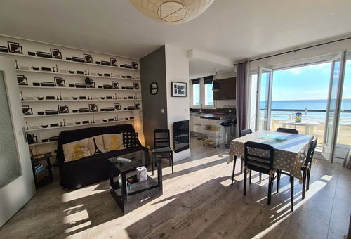 Saint Jean de Monts (85) - Sea Front District - Residence  B
3-room...
