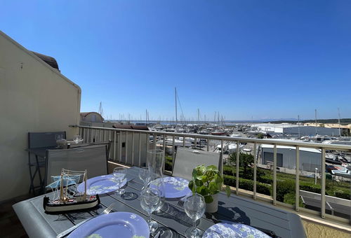 Gruissan (11) - Right Bank - La Grande Voile Residence 2-room apartment...