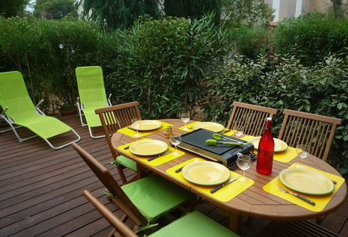 LE LAVANDOU (83) - GRAND JARDIN DISTRICT - RESIDENCE TAHITI PARC MAZET...