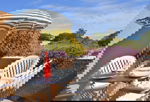 Le Lavandou (83) - Saint Clair - Les Parcs de la Fouasse
Studio coin nuit -...