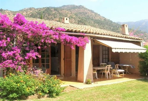 Le Lavandou (83) - Quartier de Saint Clair - LES MAS DE LA CASCADE
Villa 3...