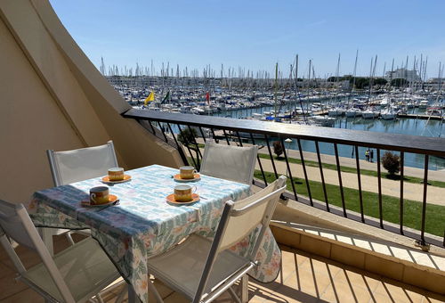 Port Camargue (30) - Plage Nord - Résidence Escale Port
Deux pièces - 45 m²...