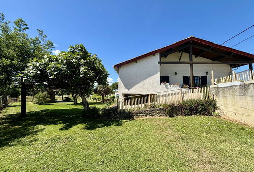 Saint Pierre d'Oleron (17) - LA PERROTINE
Maison 4 pièces -106 m² environ -...