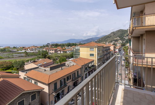 Apartment 2 bedroom Vallecrosia