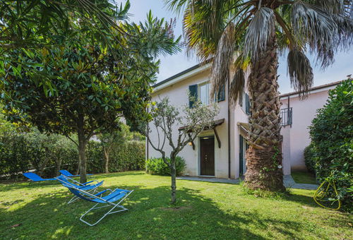 Villa 2 bedroom Ameglia
